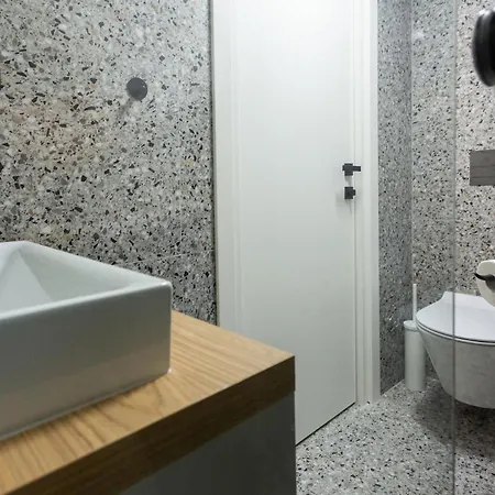 Lavie Loft Brand New Two-level Duplex, 2 Bathrooms