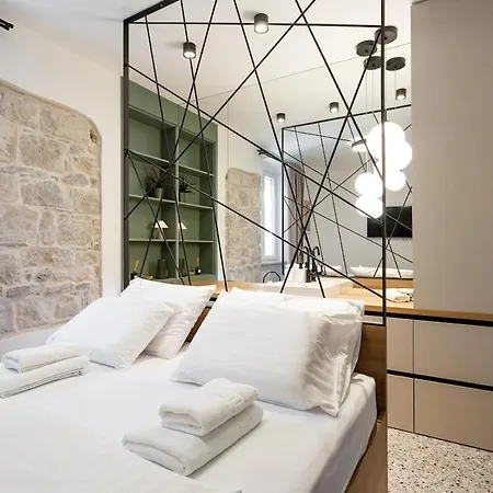 Lavie Loft Brand New Two-level Duplex, 2 Bathrooms 公寓 *