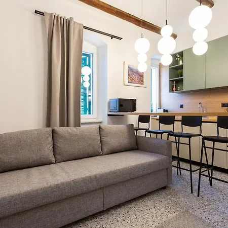 公寓 Lavie Loft Brand New Two-level Duplex, 2 Bathrooms