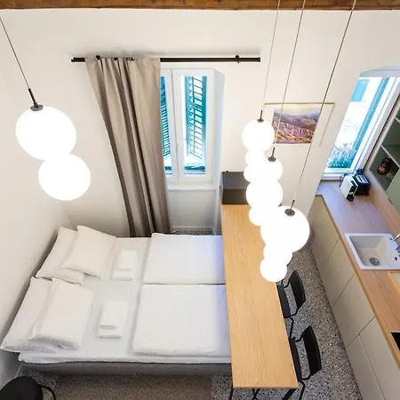 公寓 Lavie Loft Brand New Two-level Duplex, 2 Bathrooms *