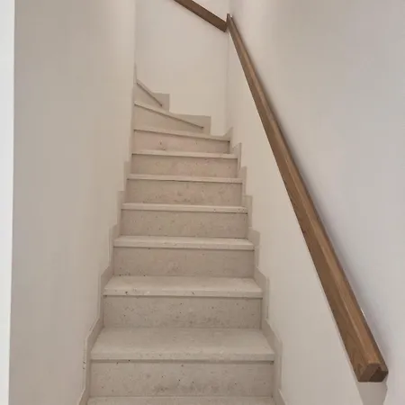 Lavie Loft Brand New Two-level Duplex, 2 Bathrooms Apartment Split